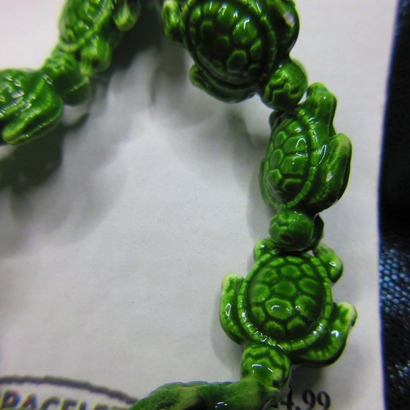 Ceramic Turtles Jewelry Stretchy Bracelet - Picture 3 of 4